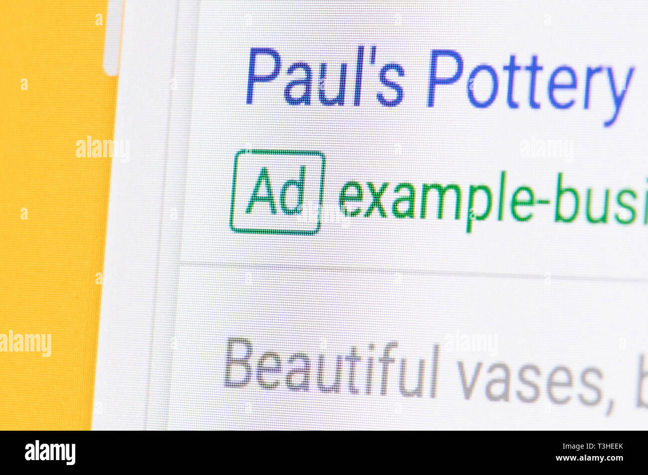 New York, Vereinigte Staaten - 8 April 2019: Google grüne adin Browser auf digitalen Bildschirm Makro Nahaufnahme Stockfoto