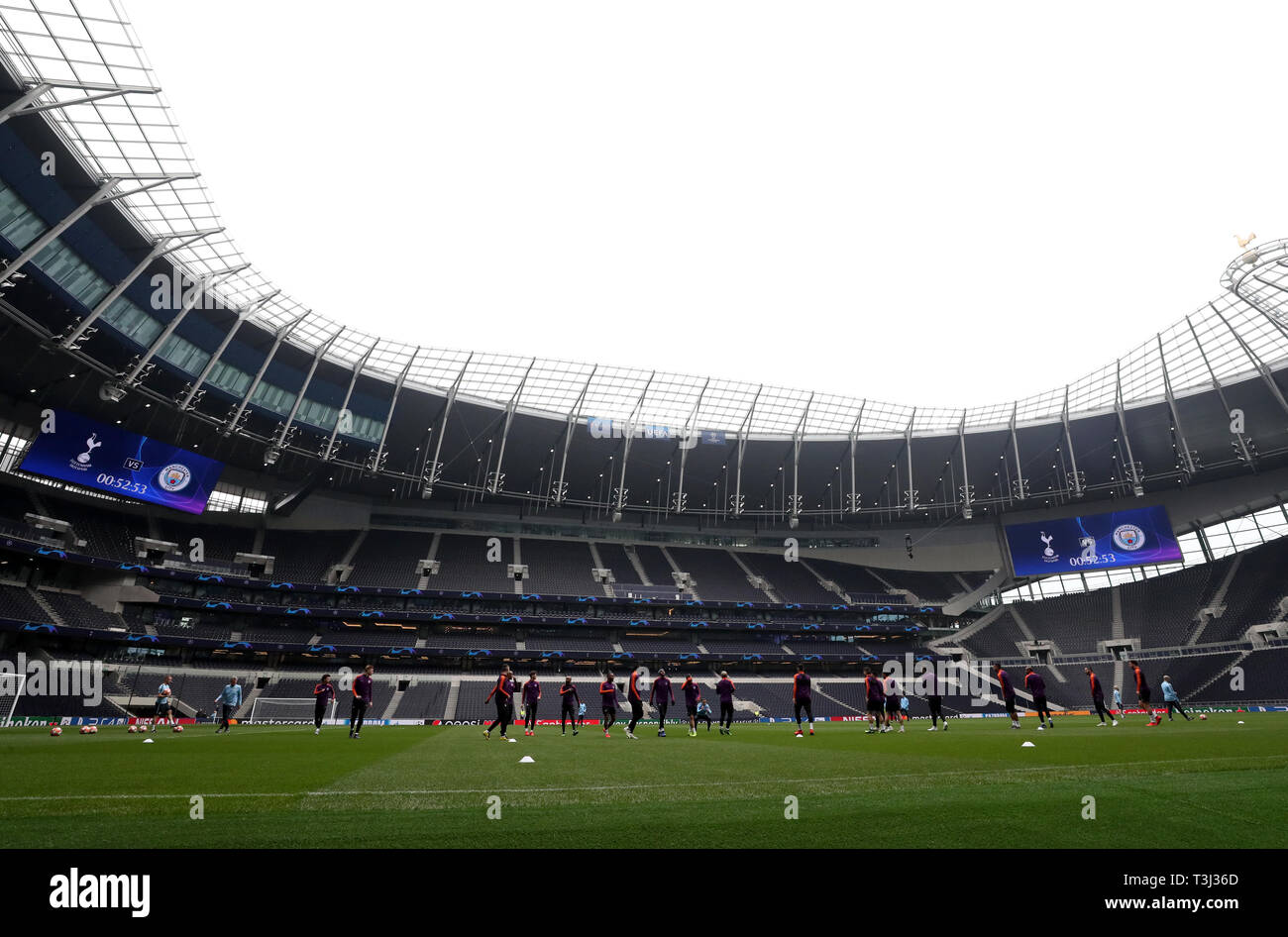 Manchester City den Spielern während des Trainings an der Tottenham Hotspur Stadium, London. Stockfoto