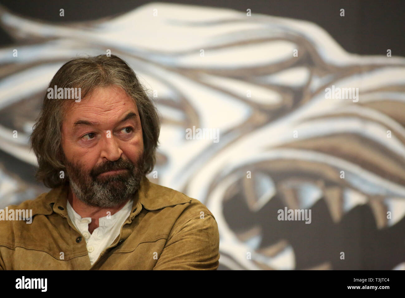 Belfast, UK. 10. Apr 2019. Ian Beattie, Nordirischer Schauspieler von Spiel der Throne spricht mit den Medien bei der Eröffnung des Spiel der Throne Wanderausstellung in Belfast, Mittwoch, 10. April 2019. Die mit Spannung erwartete Ausstellung für die Öffentlichkeit geöffnet von April werden 11. bis 1. September 2019. Besucher können die Einstellungen zu erkunden und authentische Artefakte aus einer Reihe von Szenen anzeigen. Credit: Paul McErlane/Alamy leben Nachrichten Stockfoto