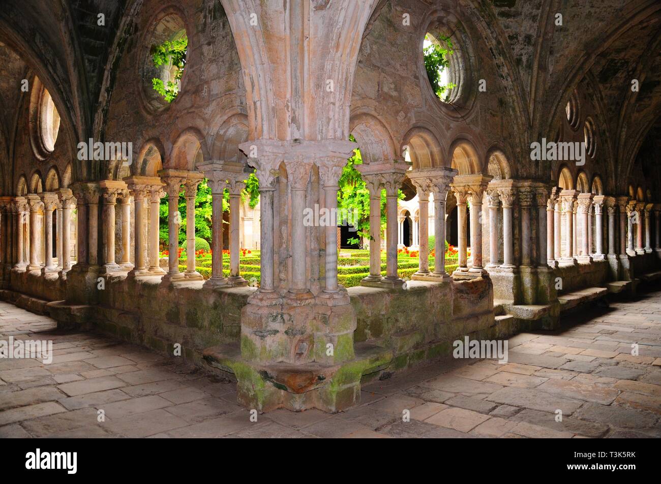 Abtei Sainte-Marie de Fontfroide, Aude, Frankreich, Europa Stockfoto