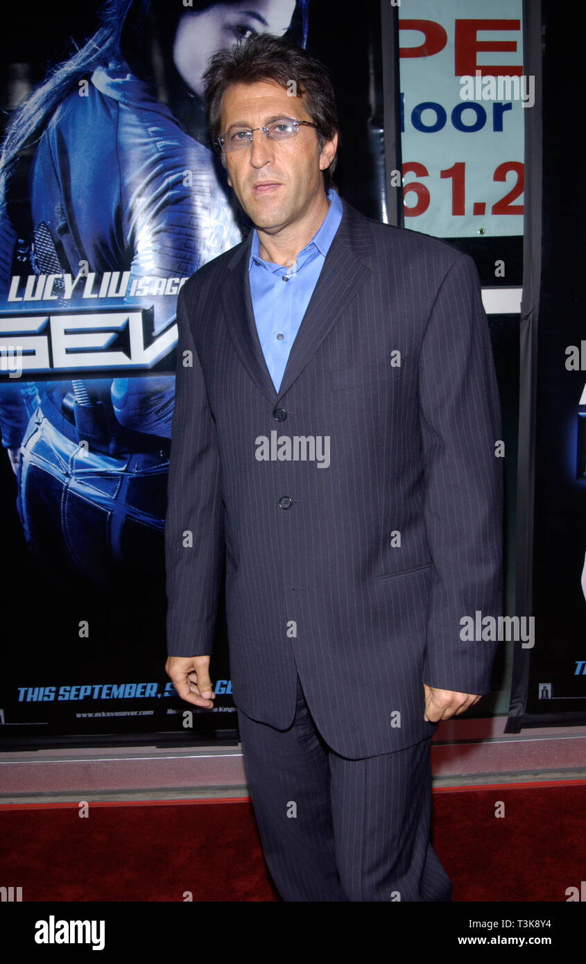 Los Angeles Ca September 18 2002 Produzent Elie Samaha Im Rahmen Der Weltpremiere In Los Angeles Seines Neuen Films Ballistic Ecks Vs Sever C Paul Smith Featureflash Stockfotografie Alamy