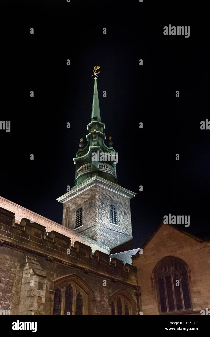 All Hallows durch den Turm, bei Nacht Stockfoto