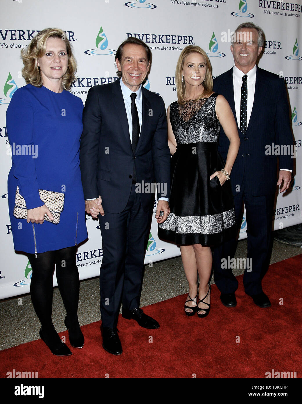 New York, USA. 20. Mai 2015. Justine Shankbone, Jeff Koons, Cheryl Hines, und Robert F. Kennedy, jr. bei 2015 Riverkeeper Fishermen's Ball am Pier 60 An den Chelsea Piers am 20. Mai 2015 in New York, NY Credit: Steve Mack/S.D. Mack Bilder/Alamy Stockfoto