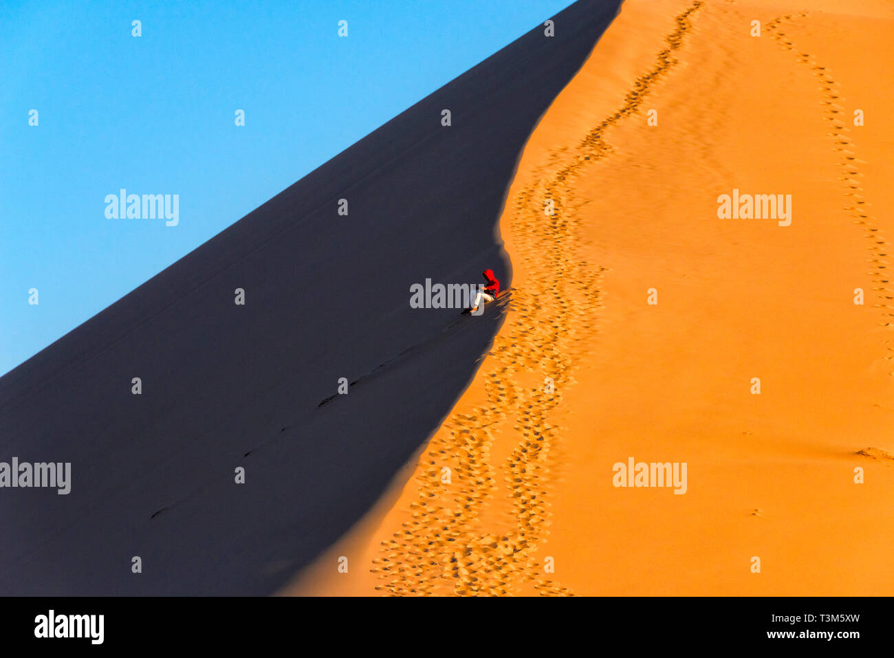 Singende Dünen, die nur Sand Dune in Kasachstan, Nationalpark Altyn-Emel, Kasachstan Stockfoto
