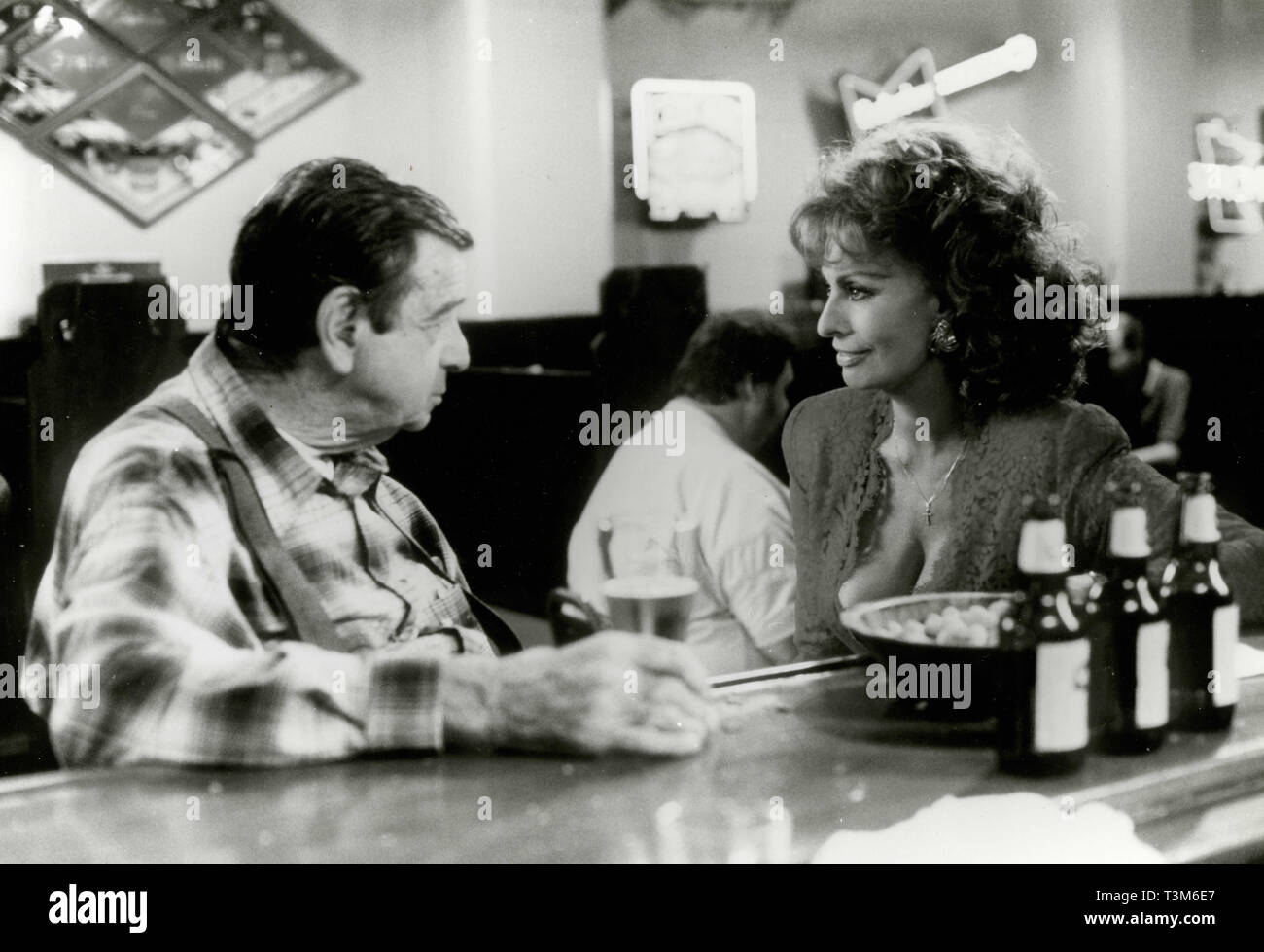 Walter Matthau und Sophia Loren im Film That's Amore, 1995 Stockfoto