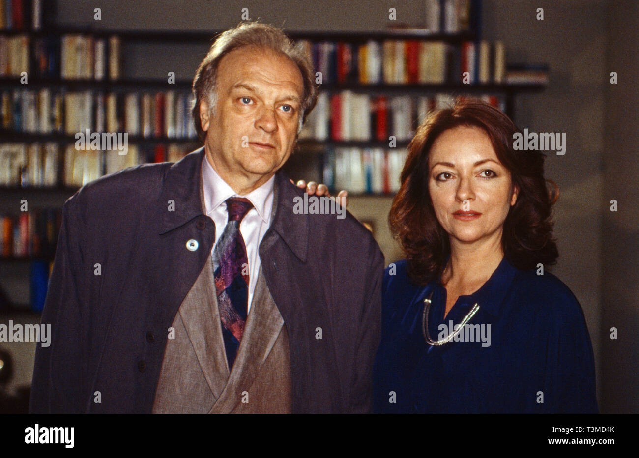 Die weisse Falle, Fernsehfilm, Deutschland 1992 Darsteller: Dieter Kirchlechner, Monika Schwarz Stockfoto