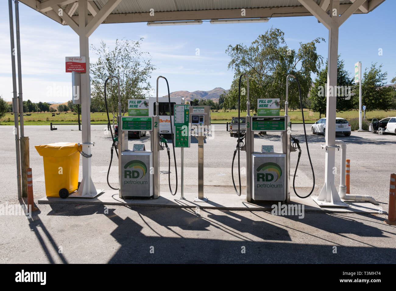 Benzin oder Gas Station, Tarras, Neuseeland Stockfoto