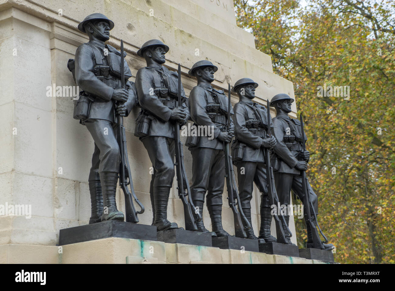 Horse Guards Road, Central London, Denkmal für diejenigen, die im Zweiten Weltkrieg und die im Dienst gestorben seit 1918 Stockfoto