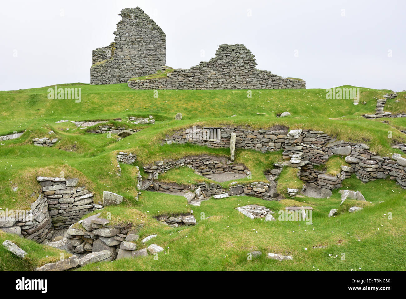 Jarlshof prähistorische Ausgrabungsstätte, Dunrossness Parish, Shetland, Nördliche Inseln, Schottland, Vereinigtes Königreich Stockfoto