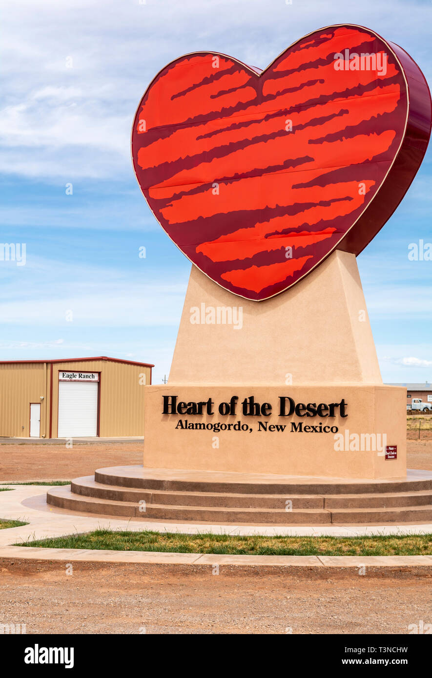 Inmitten der Wüste Weingut riesige Herzen Logo in Alamogordo, New Mexico, USA. Stockfoto