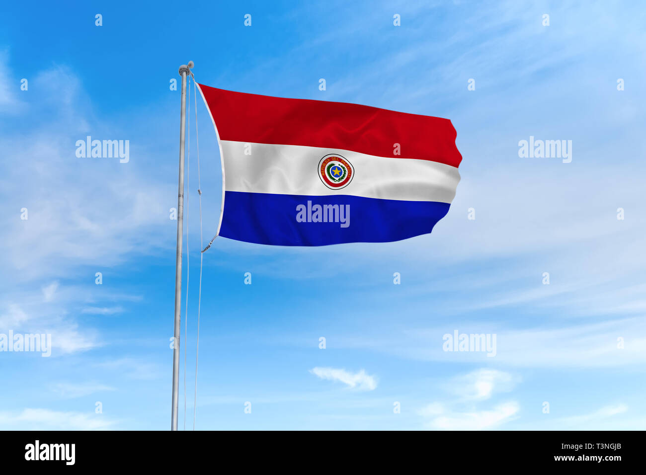 Paraguay Flagge weht im Wind über blauen Himmel Hintergrund Stockfoto