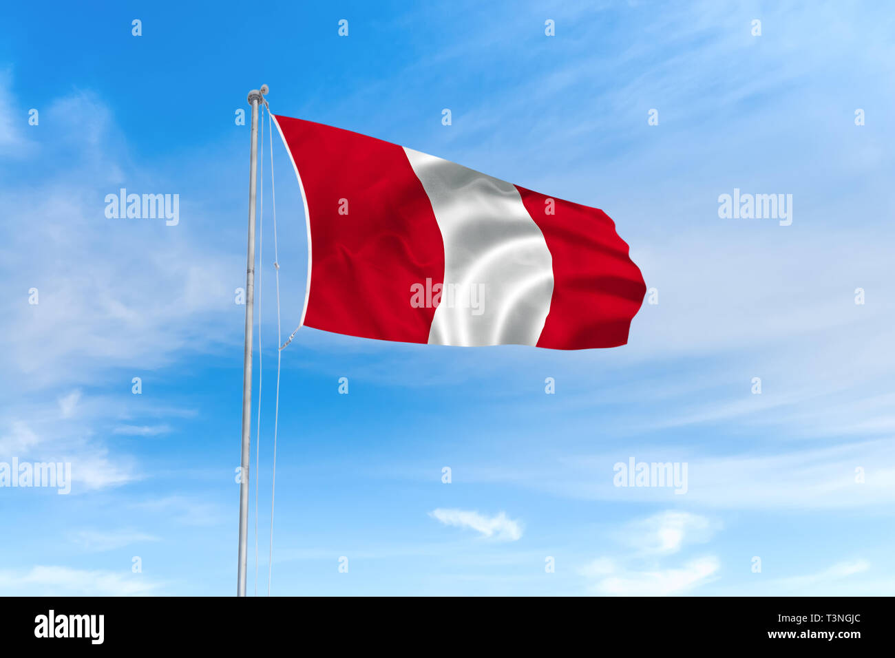 Peru Flagge weht im Wind über blauen Himmel Hintergrund Stockfoto