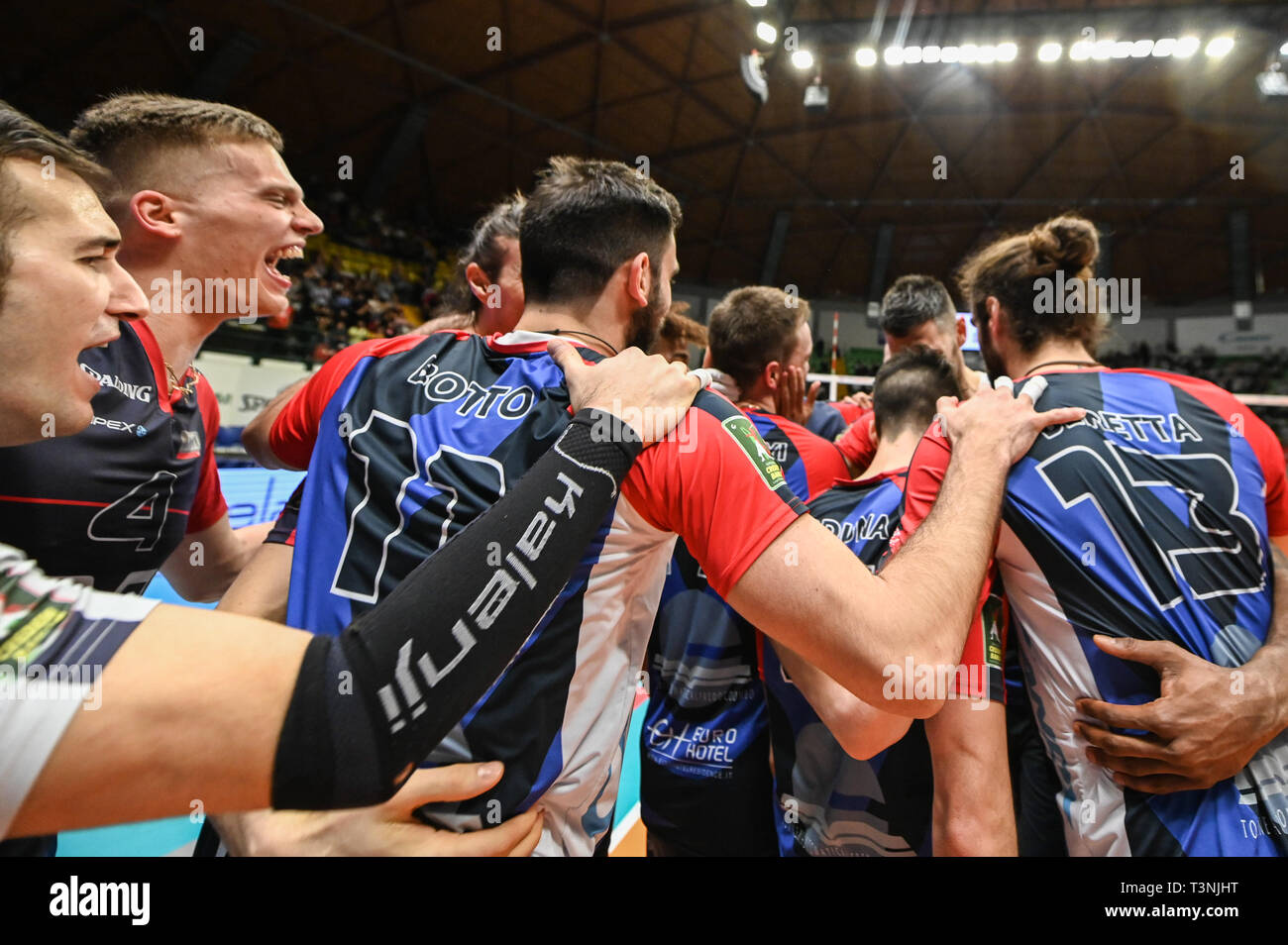 Monza, Italien. 07 Apr, 2019. Vero Volley Monza vs Sir Sicherheit Perugia Volley während der 2019 Playoff Viertelfinale Lega Volley 1 Männer. Credit: Tiziano Ballabio/Pacific Press/Alamy leben Nachrichten Stockfoto