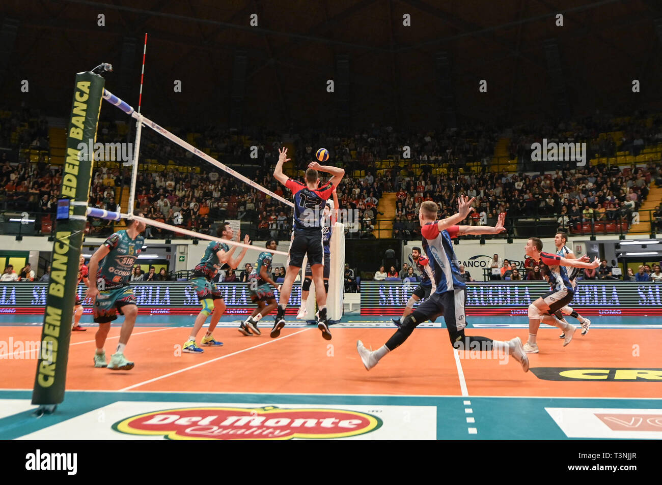 Monza, Italien. 07 Apr, 2019. Vero Volley Monza vs Sir Sicherheit Perugia Volley während der 2019 Playoff Viertelfinale Lega Volley 1 Männer. Credit: Tiziano Ballabio/Pacific Press/Alamy leben Nachrichten Stockfoto