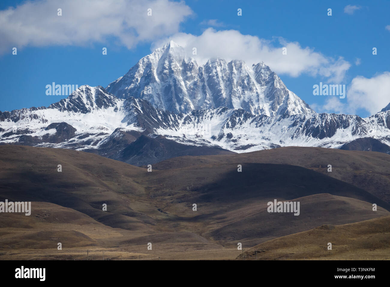 Der Yala Snow Mountain Group nach der Ganzi Berg in Sichuan Stockfoto