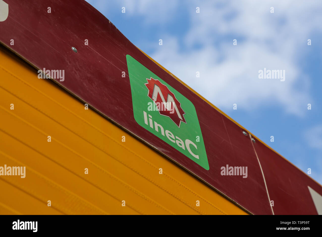 Die Arbeiten an der Rom Metro Linie C Erweiterung weiterhin in der Nähe des Kolosseum, das im Jahr 2022 zu öffnen. Stockfoto