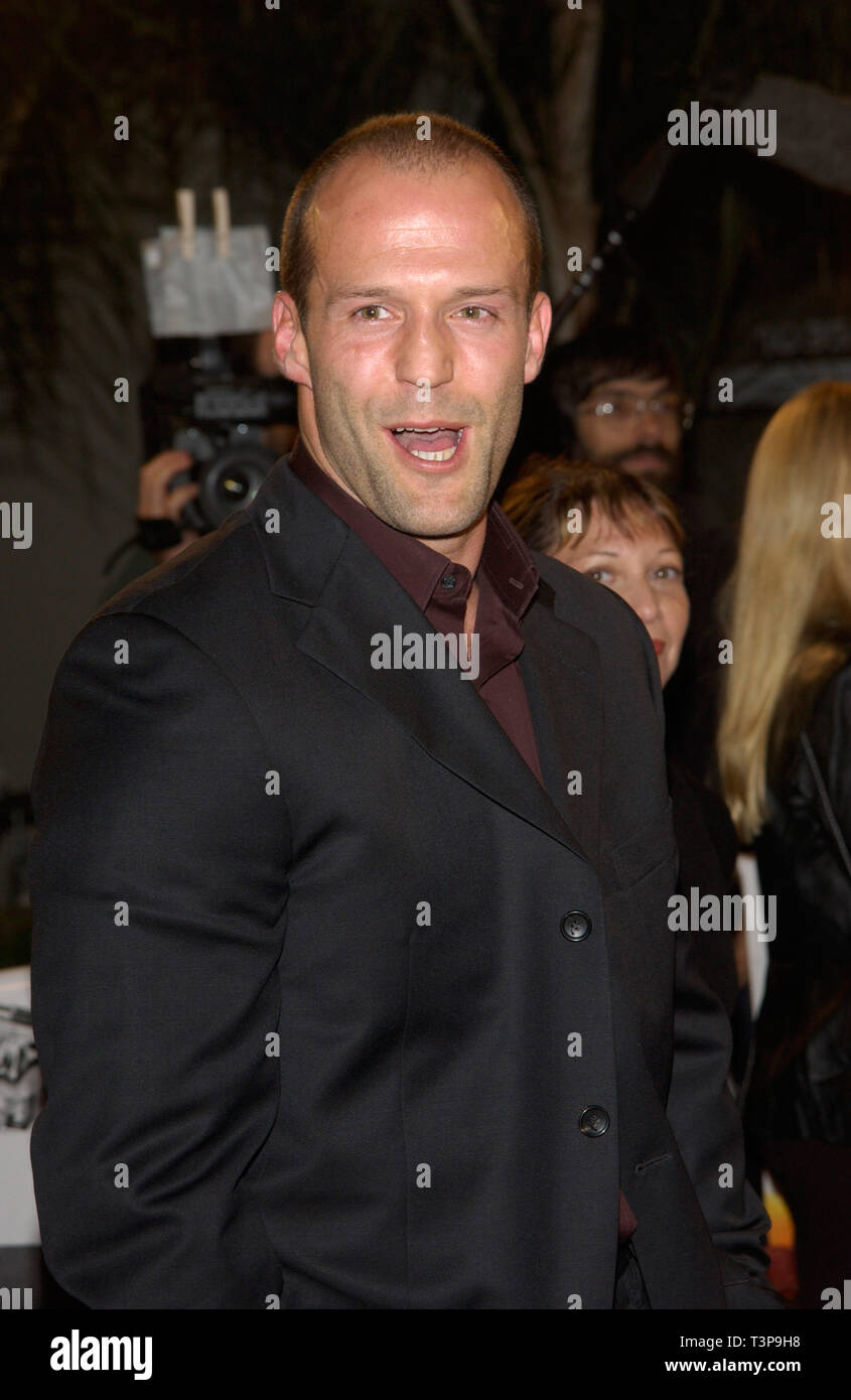 LOS ANGELES, Ca. Oktober 02, 2002: Schauspieler Jason Statham auf der Los Angeles Premiere seines neuen Films The Transporter. © Paul Smith/Featureflash Stockfoto