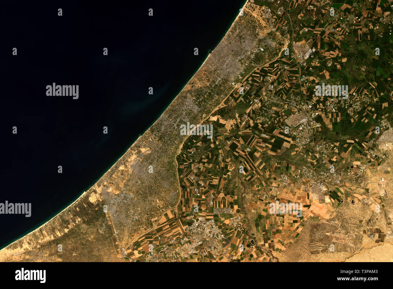 Im Gazastreifen, ein selbstverwaltetes Palästinensischen Gebiet vom Weltraum aus gesehen - enthält geänderte Copernicus Sentinel Data (2019) Stockfoto