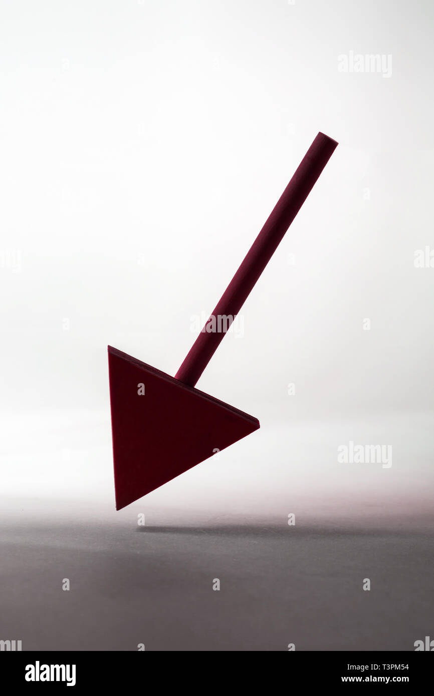 Holz-, nach unten gerichteten Pfeil. Stockfoto