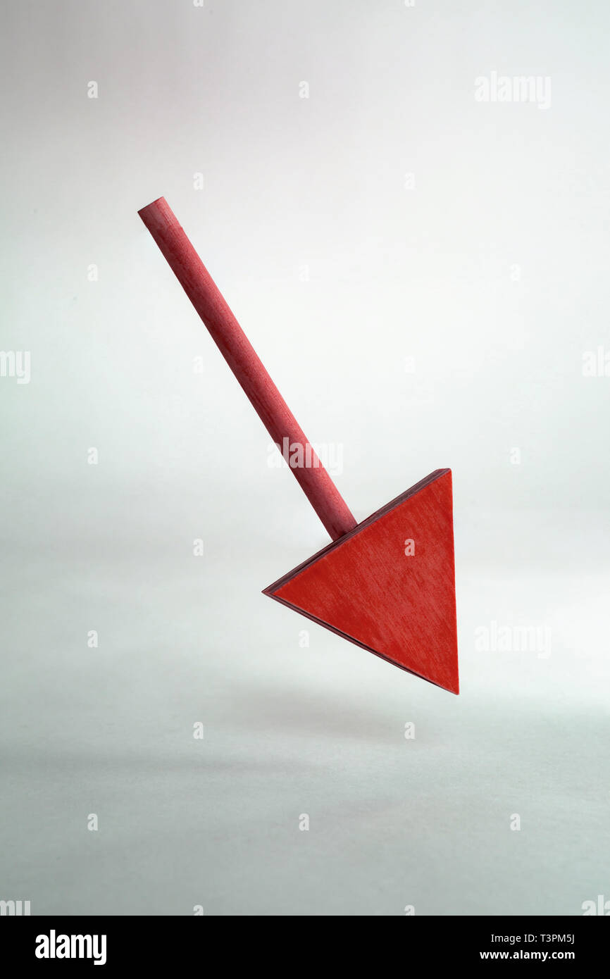 Holz-, nach unten gerichteten Pfeil. Stockfoto