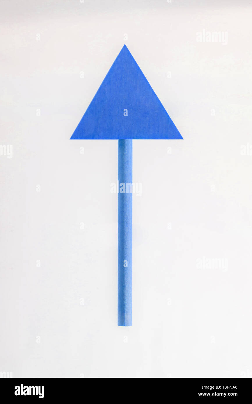 Holz- Pfeil nach oben. Stockfoto