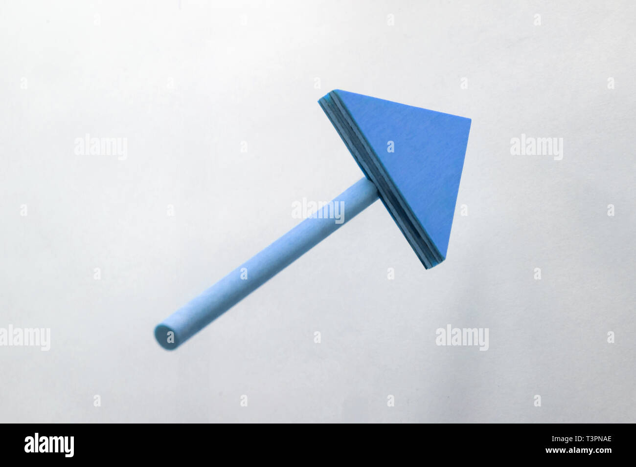 Holz- Pfeil nach oben. Stockfoto