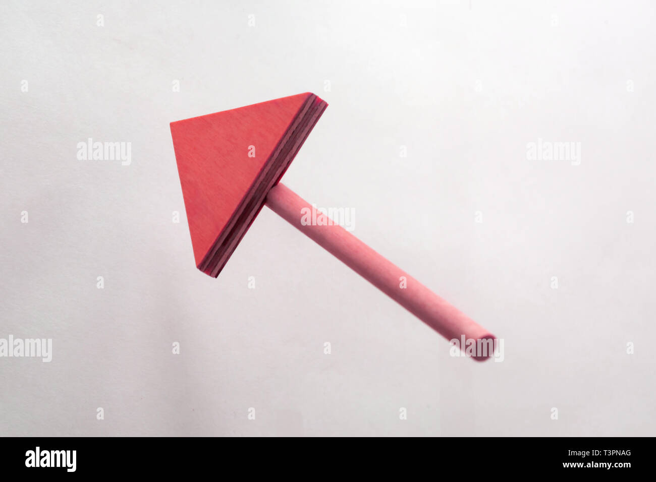 Holz- Pfeil nach oben. Stockfoto