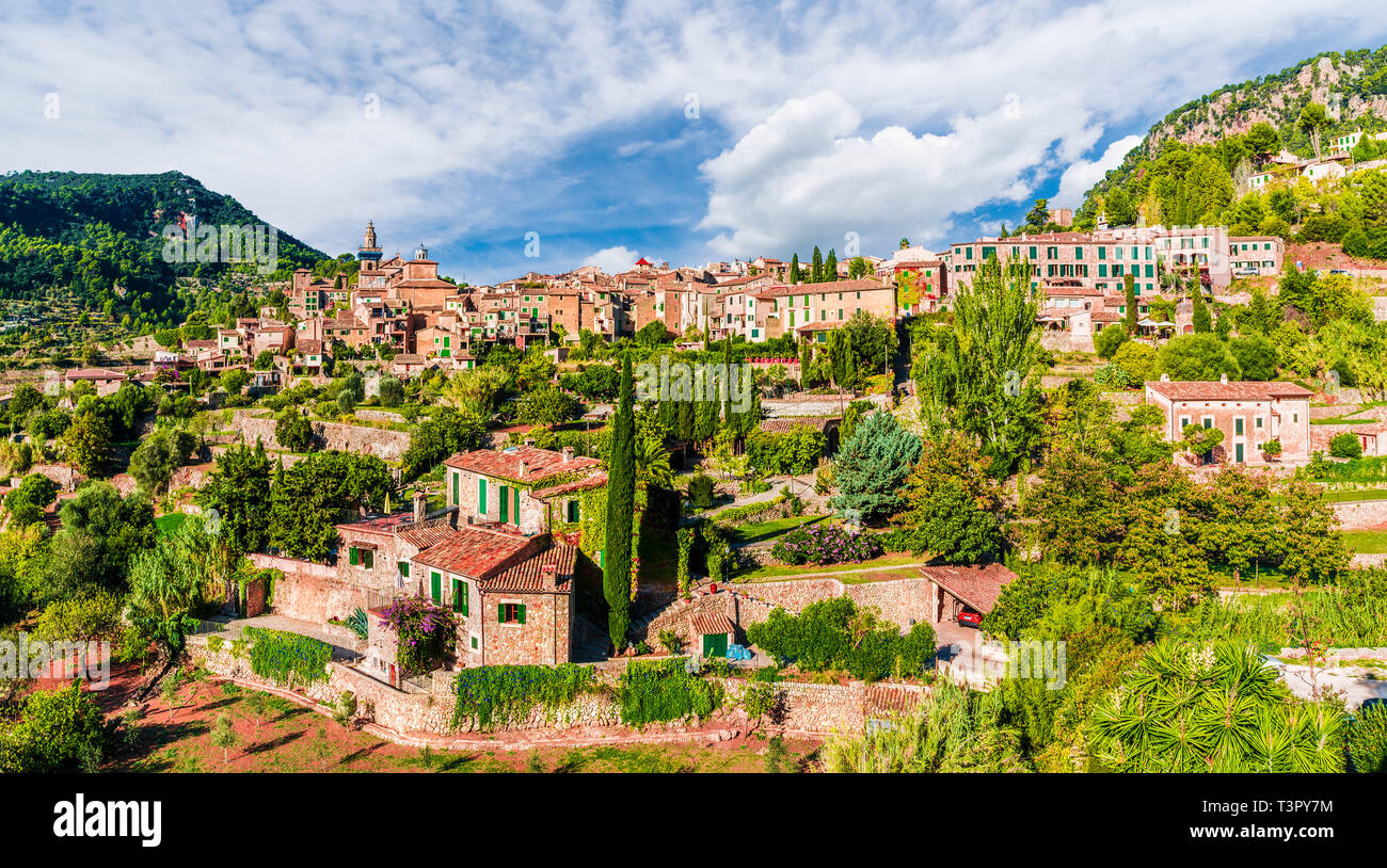 Blick auf das Dorf Valldemossa, Palma De Mallorca, Spanien Stockfoto