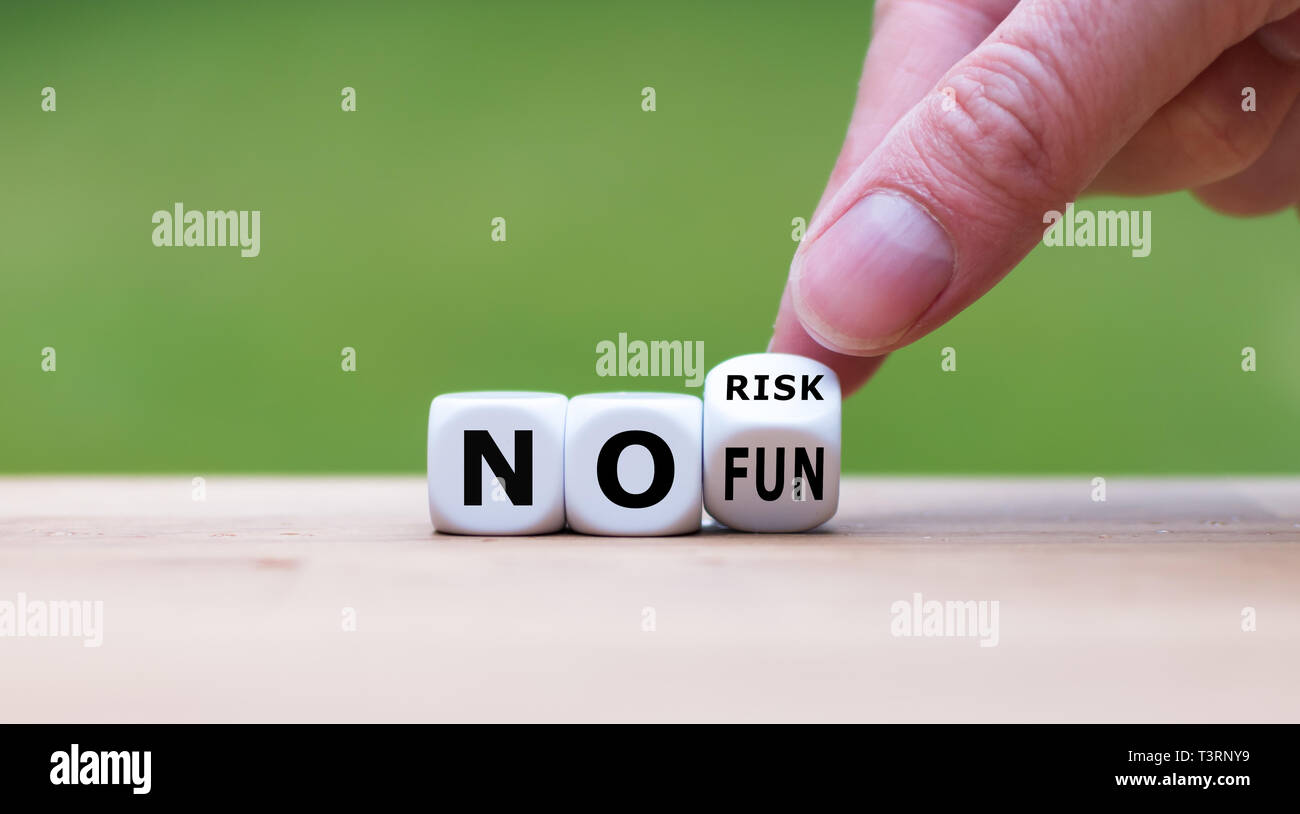 No risk, no fun. Würfel Form dem deutschen Ausdruck "no risk, no fun'. Stockfoto