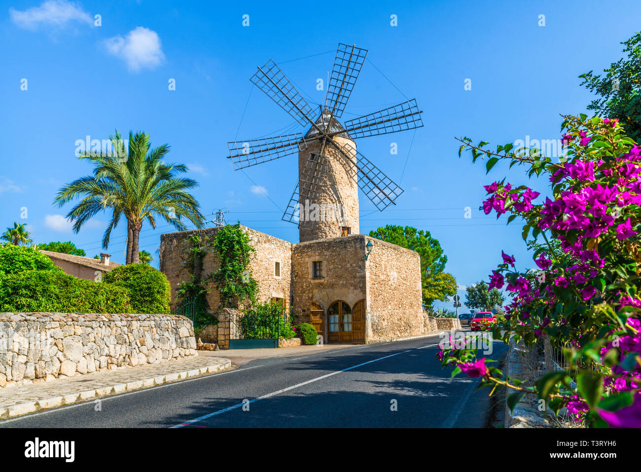 Mittelalterliche Mühle in Palma, Mallorca, Balearen, Spanien  Stockfotografie - Alamy
