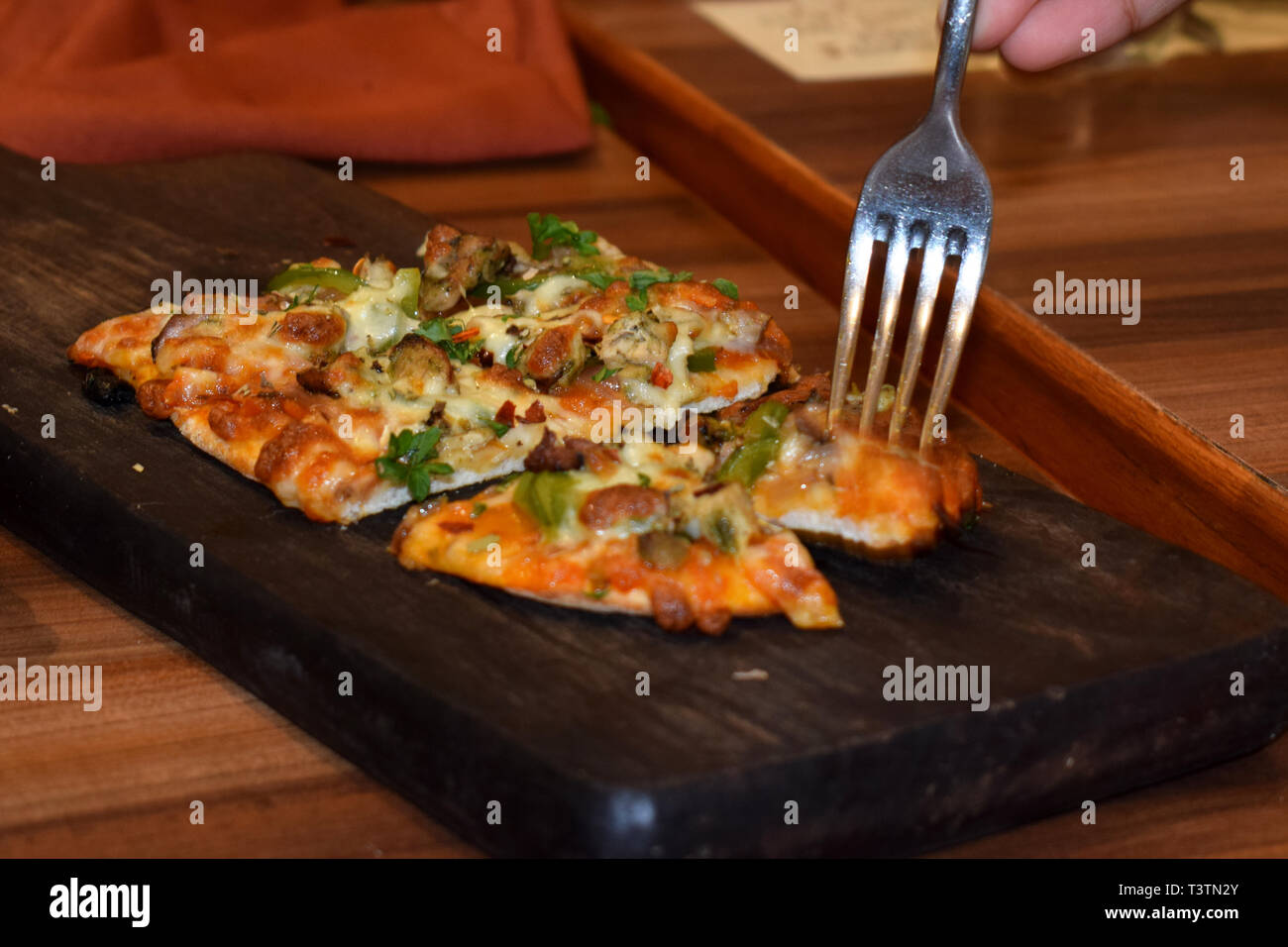 Leckere und köstliche Pizza Scheiben Stockfoto