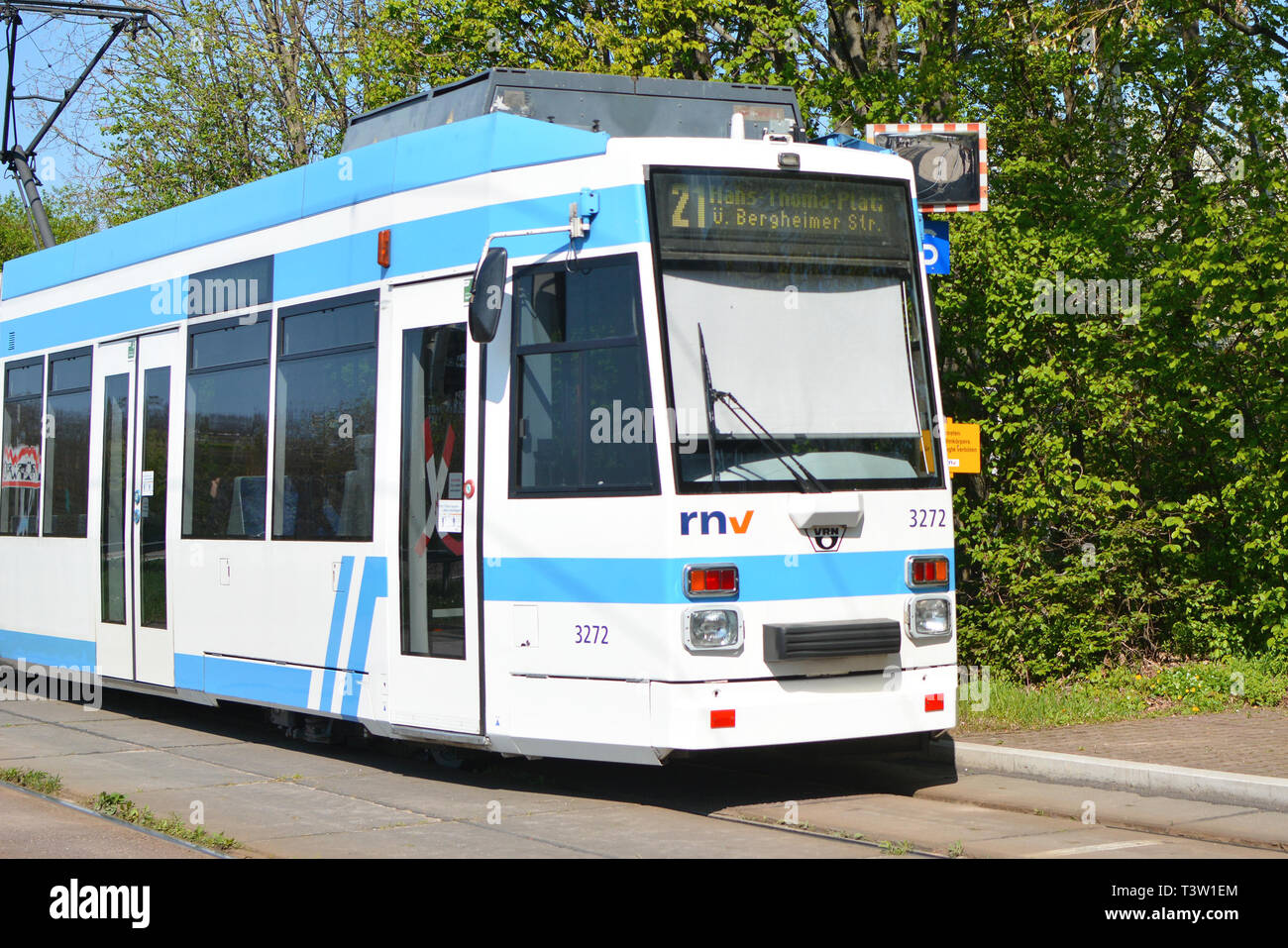 Straßenbahn Linie Nr. 21 Aus dem Deutschen Transport firma namens 'rnv' Stockfoto