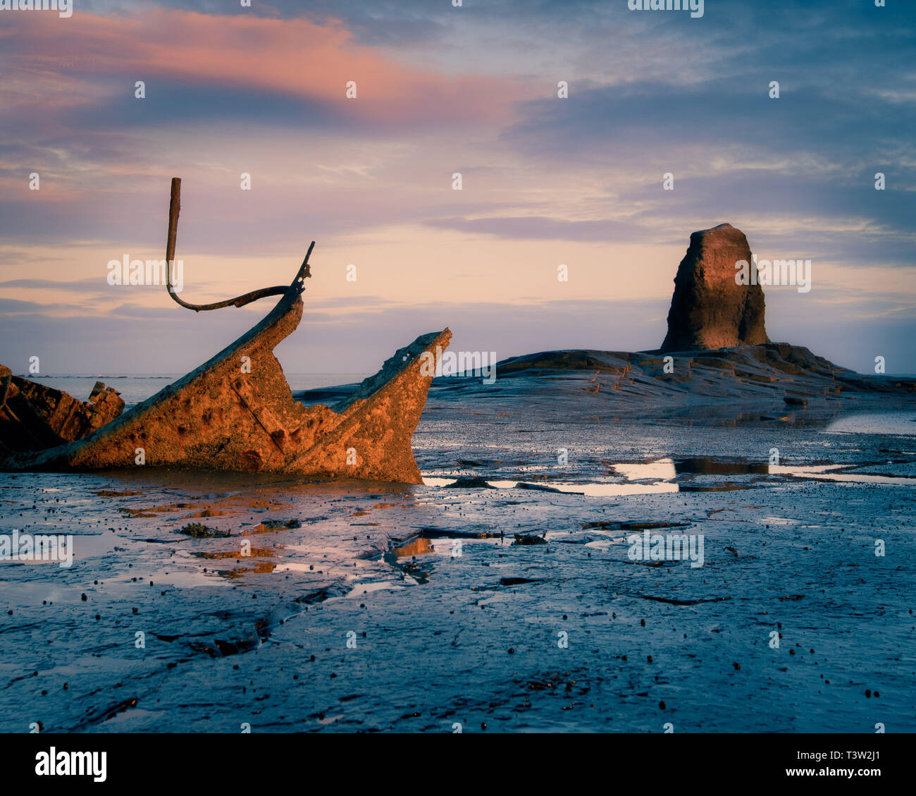 Eine Landschaft Bild von Saltwick Bay, Schwarz Nab. Stockfoto