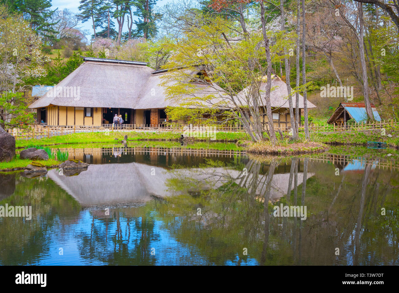 Kitakami, Japan - 22 April 2018: michinoku Folklore Dorf ist eine Fundgrube an historischen Häusern und folkloristische Artefakte. Die meisten Gebäude und Stockfoto