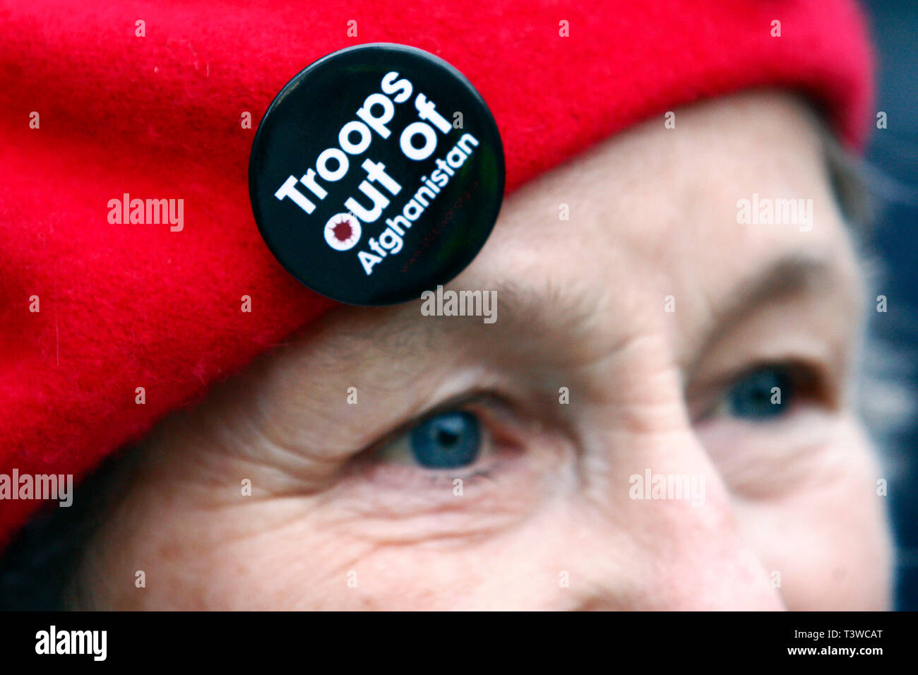Truppen raus aus Afghanistan Abzeichen. Stoppt den Krieg Koalition Protest gegen den Irak Anfrage wie Tony Blair belegen. QEII Konferenzzentrum. 21.01.2011. Stockfoto