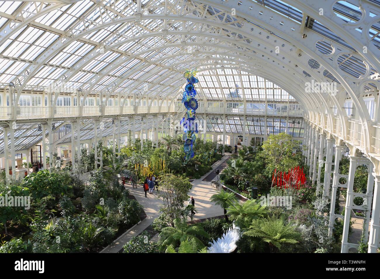 Kew Chihuly Reflexionen über die Natur 13. April, 27. Oktober 2019 Stockfoto