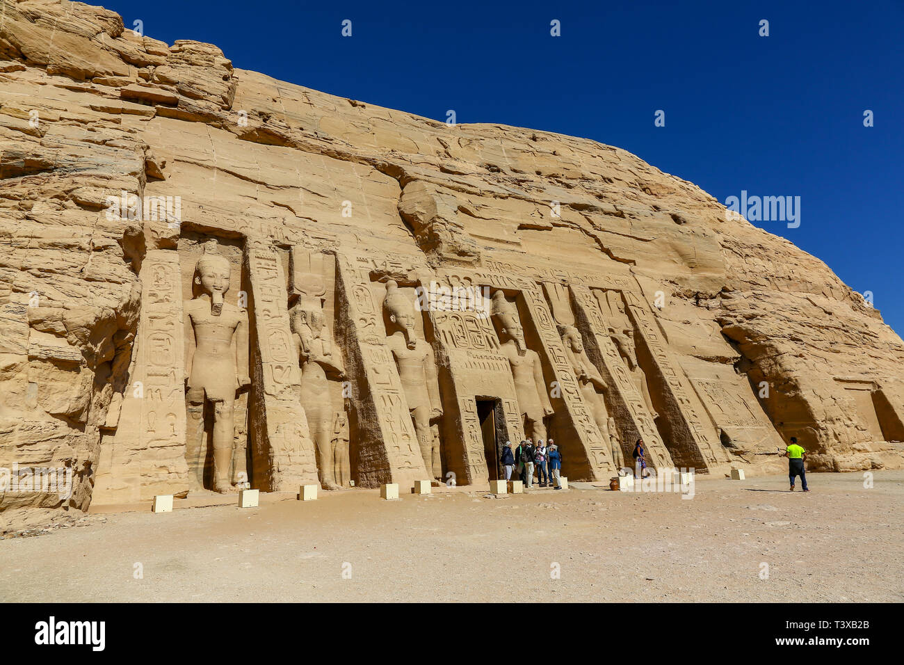 Der Tempel der Hathor und Nefertari, auch bekannt als der kleine Tempel in Abu Simbel, Ägypten, Nordafrika Stockfoto