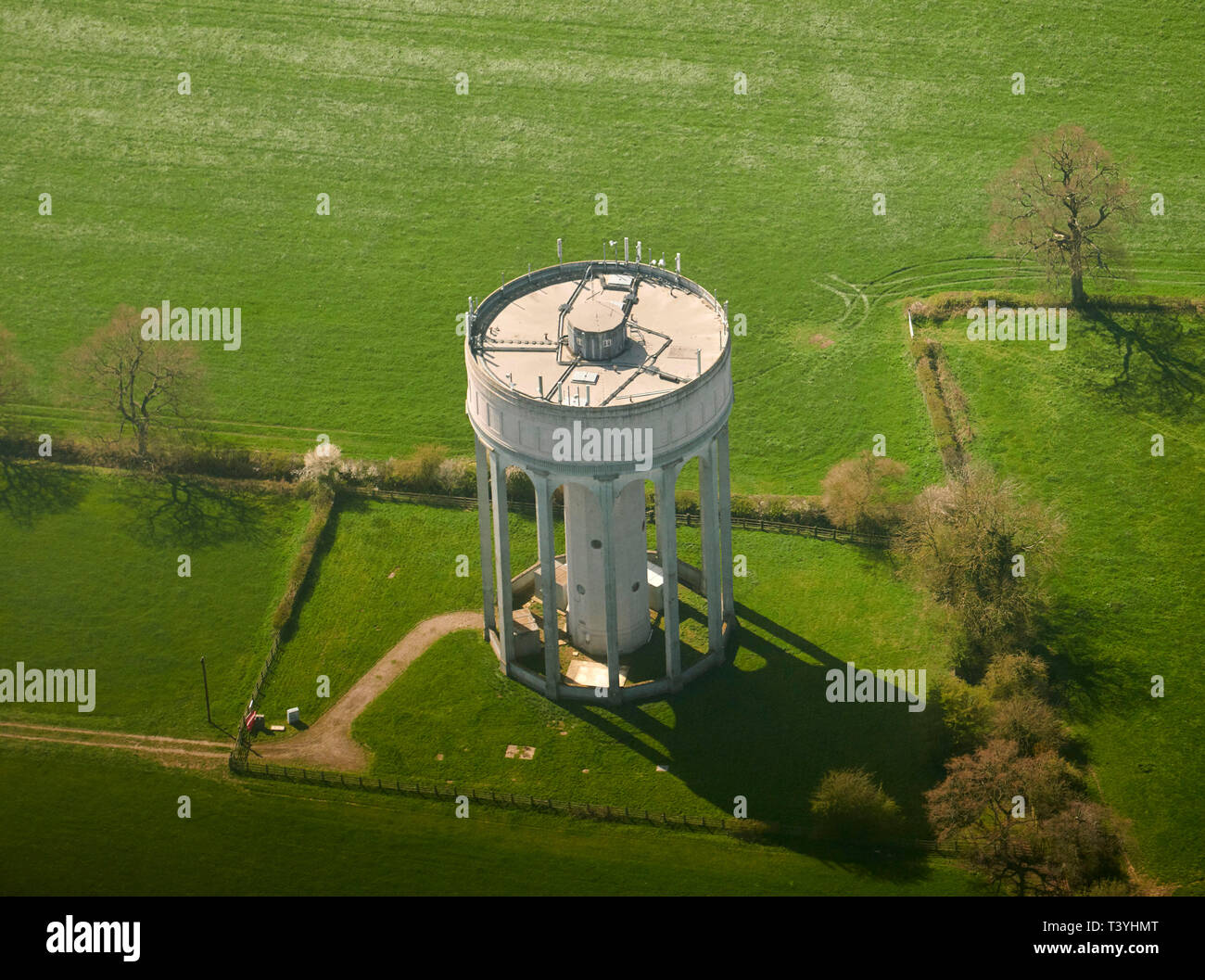 Wasserturm, Northamptonshire, aus der Luft, Großbritannien Stockfoto
