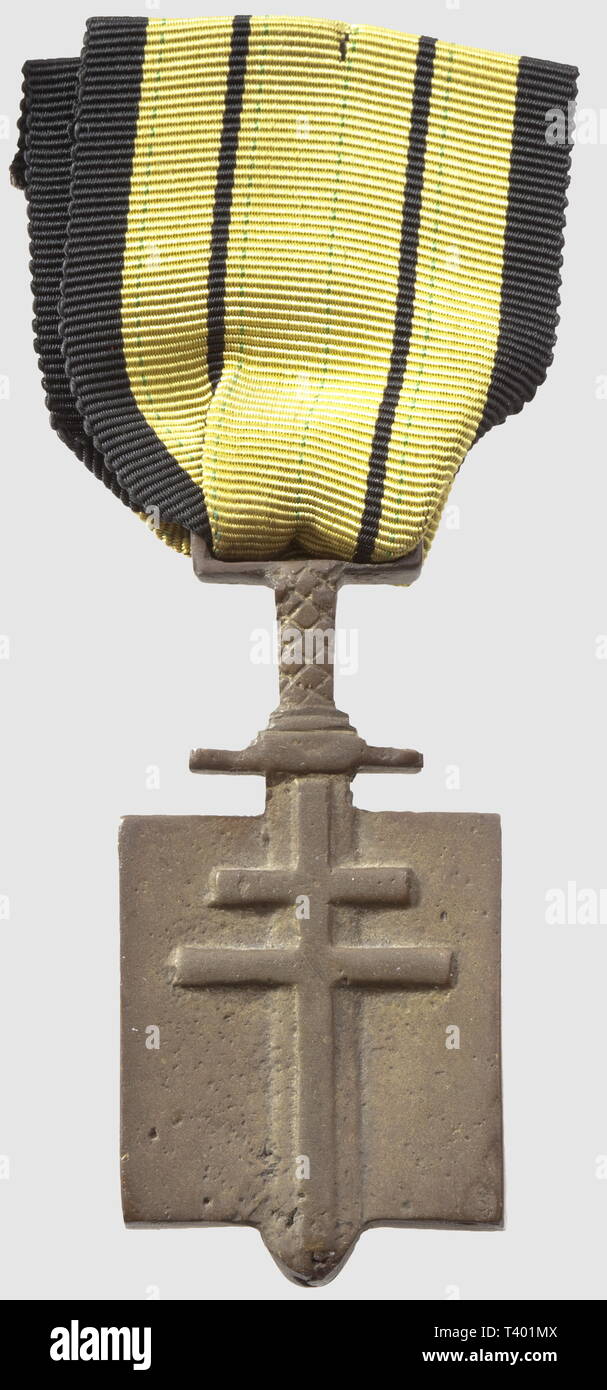 Widerstand ET Forces Francaises Libres, Croix de Compagnon de la Libération, surmoulage Du 3 ème modèle, Côtés lisses, Hauteur 53,40 mm, 28,13 mm, épaisseur largeur 5,61 mm, Editorial-Use - Nur Stockfoto