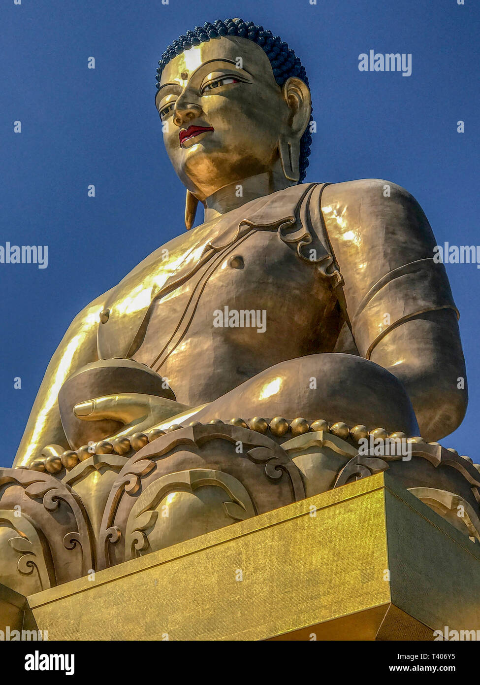 Bhutan Thimphu Bhutan Gold Buddha. Buddha Statue Dordenma. Diese riesige Buddha Statue hat 125.000 kleineren Buddhas im Inneren versteckt Stockfoto