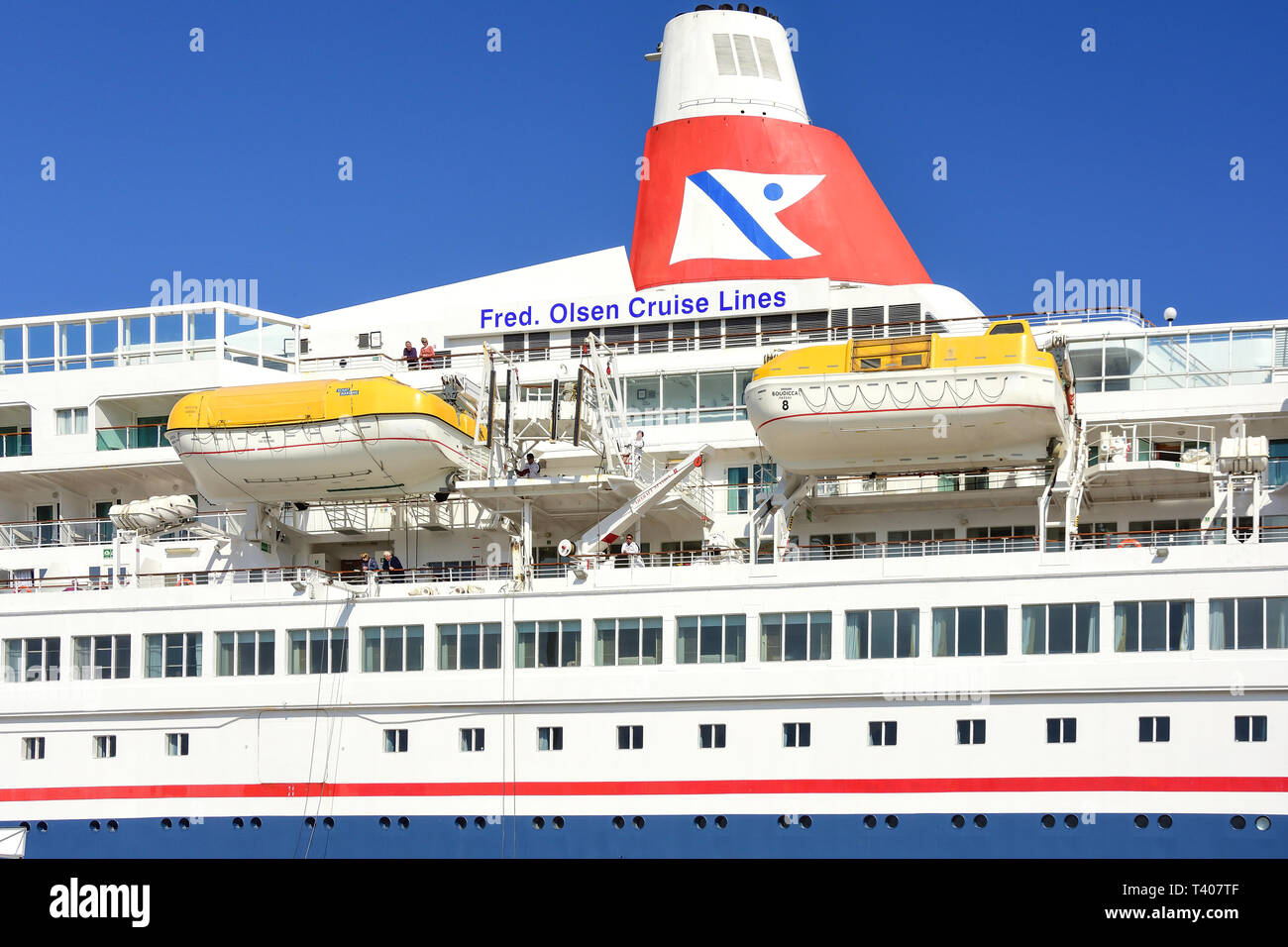 Fred Olsen "Boudicca" Kreuzfahrtschiff im Hafen in Lerwick, Shetland, Nördliche Inseln, Schottland, Vereinigtes Königreich Stockfoto