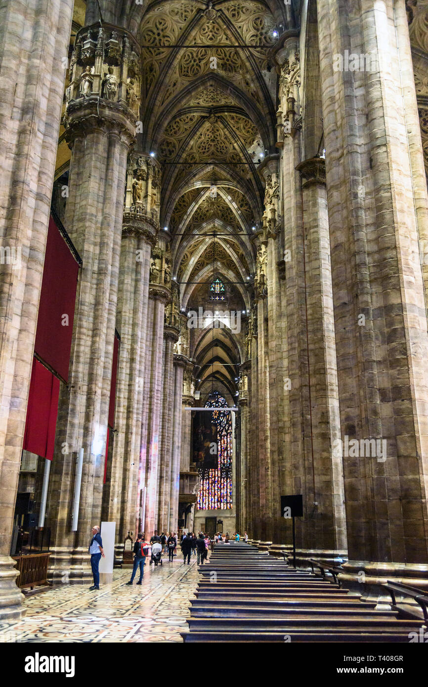 Mailand, Italien - Oktober 16, 2018: das Innere der Kathedrale oder Duomo di Milano Stockfoto