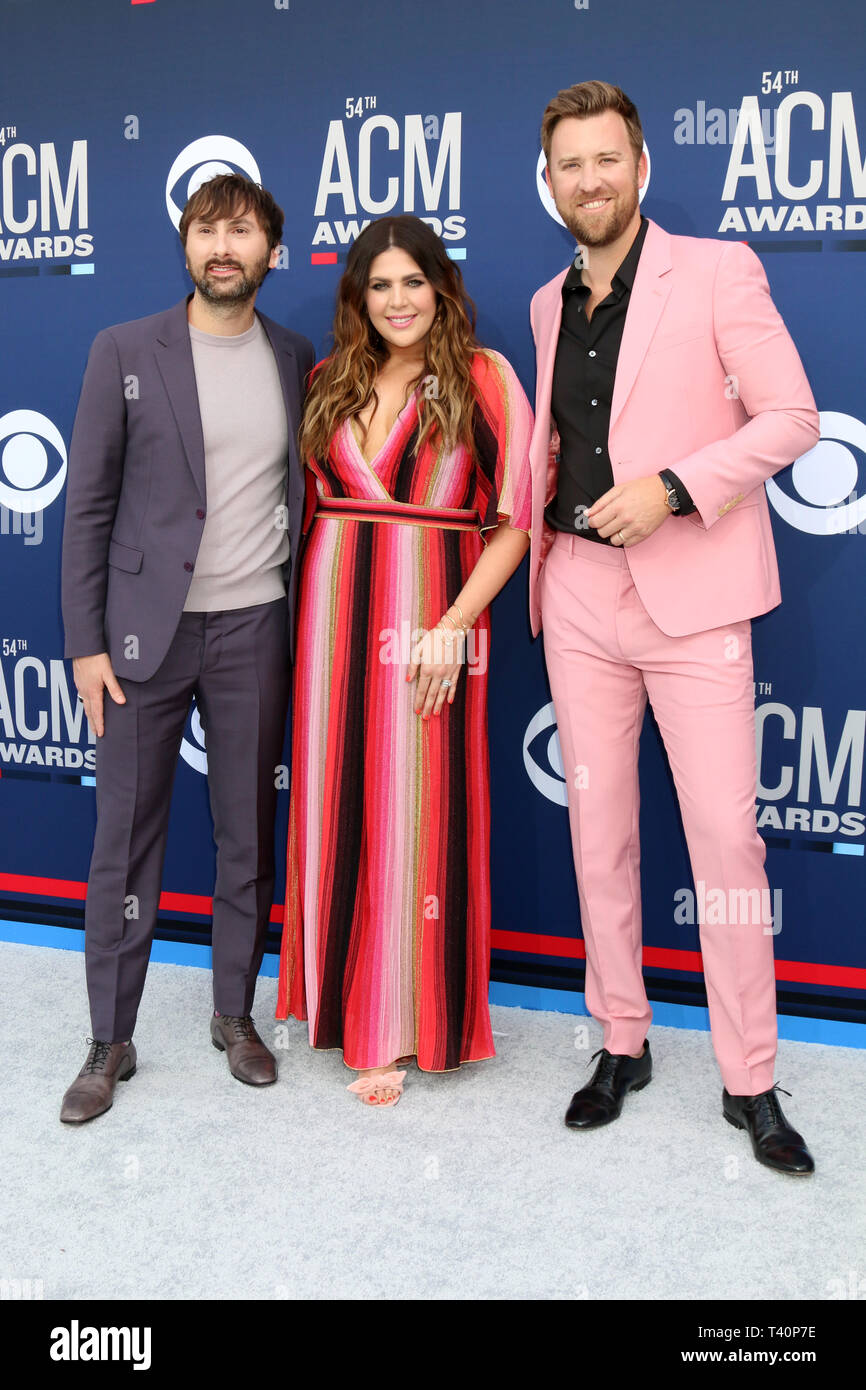 April 7, 2019 - Las Vegas, NV, USA - LAS VEGAS - APR 7: Dave Haywood, Hillary Scott, Charles Kelley bei der 54 Akademie der Country Music Awards im MGM Grand Garden Arena am 7. April 2019 in Las Vegas, NV (Credit Bild: © Kay Blake/ZUMA Draht) Stockfoto