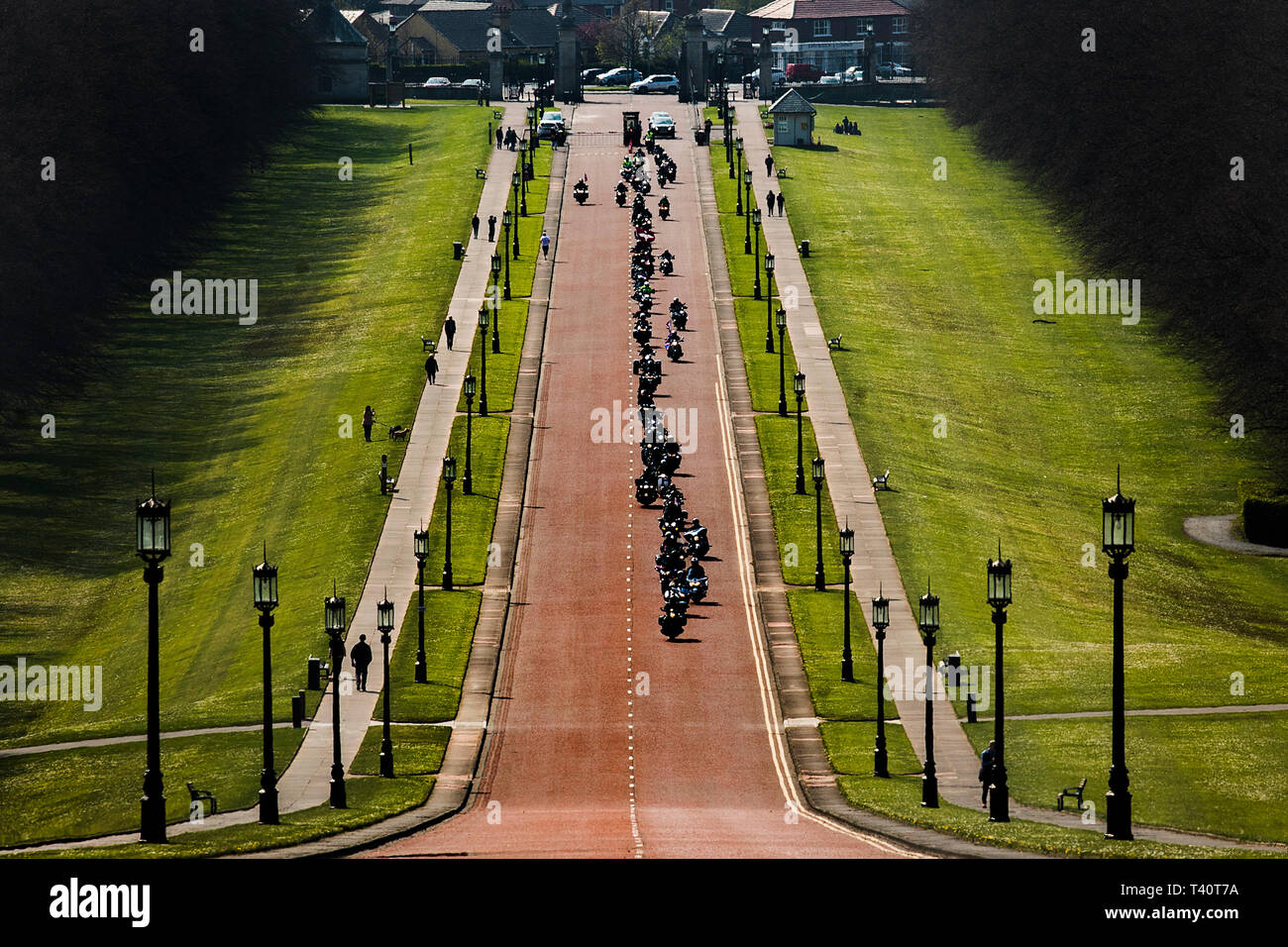 Motorradfahrer nehmen an den Rolling Thunder ride Protest in Belfast, Reiten in Richtung Stormont Gebäude, der Soldat F Wer ist vor Strafverfolgung wegen blutiger Sonntag zu unterstützen. Stockfoto