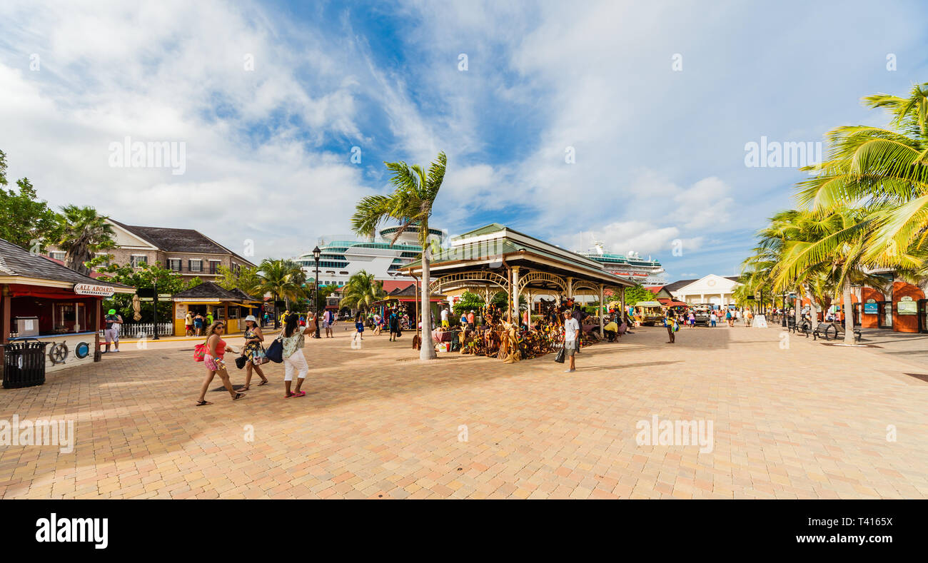 Falmouth, Jamaika - November 15, 2016: Der Duty-free-Bereich am Hafen von Falmouth. Stockfoto
