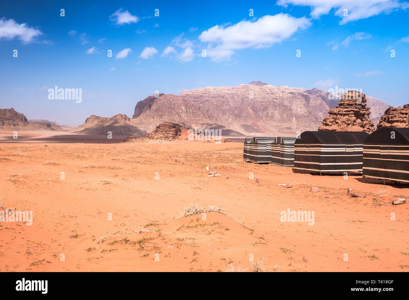 Beduinenzelte in der Wüste Wadi Rum, Jordanien Stockfoto