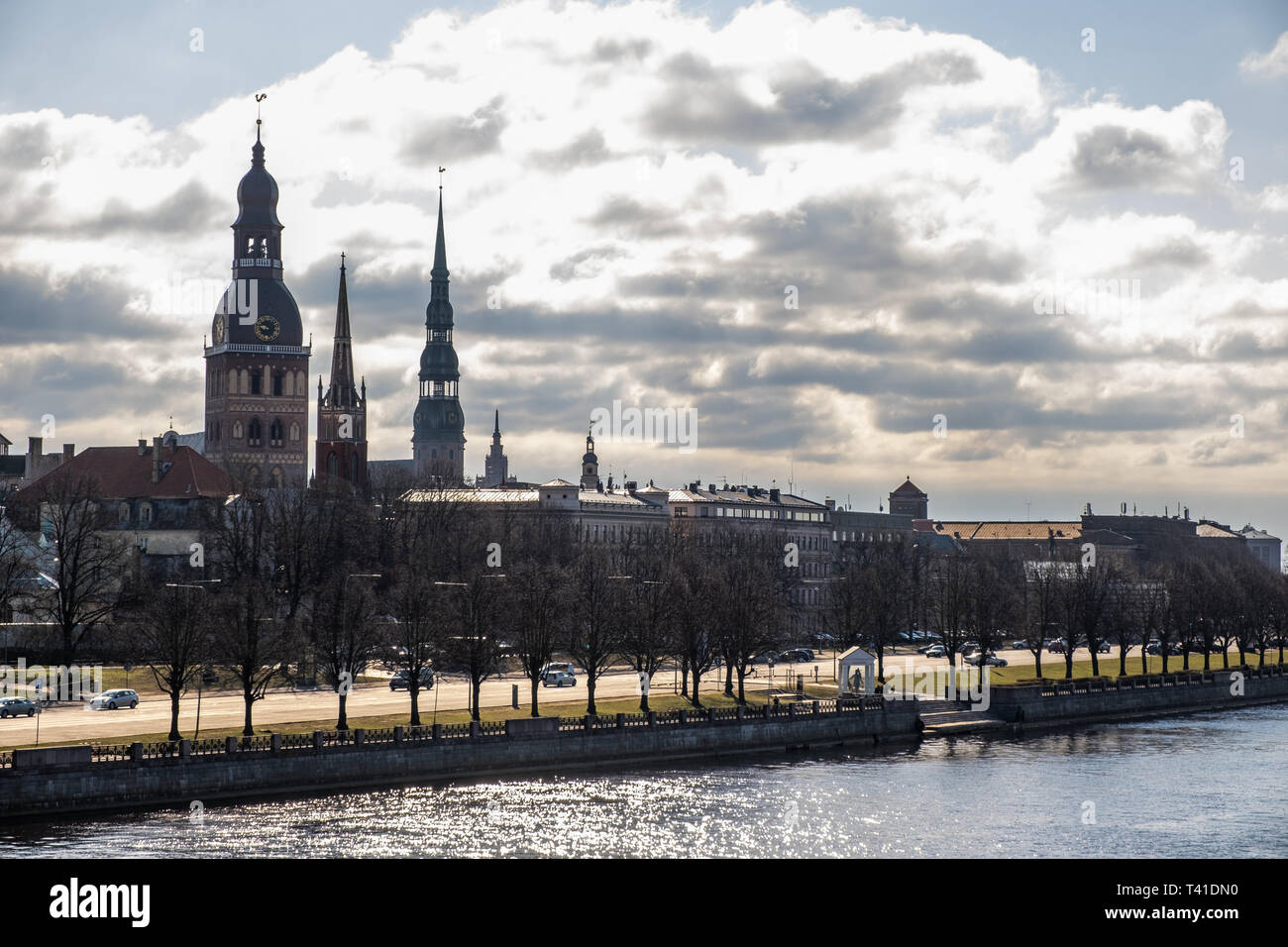Die Skyline von Riga, Lettland bei einem Sommertag Stockfoto