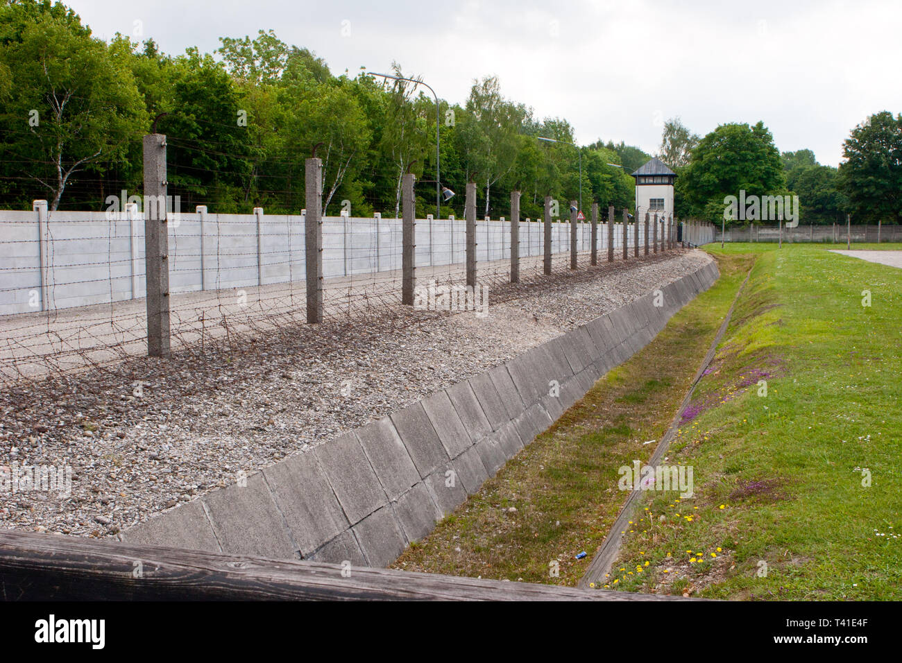 Fechten und Graben im Konzentrationslager Dachau Stockfoto