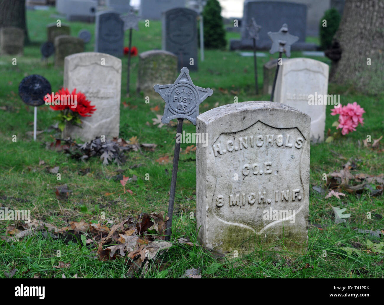 Amerikanischer Bürgerkrieg Gräber auf dem Soldaten Friedhof von Oakhill Friedhof in Grand Rapids, Michigan. Die historische Oakhill Friedhof stammt aus dem Jahr 1850. Stockfoto