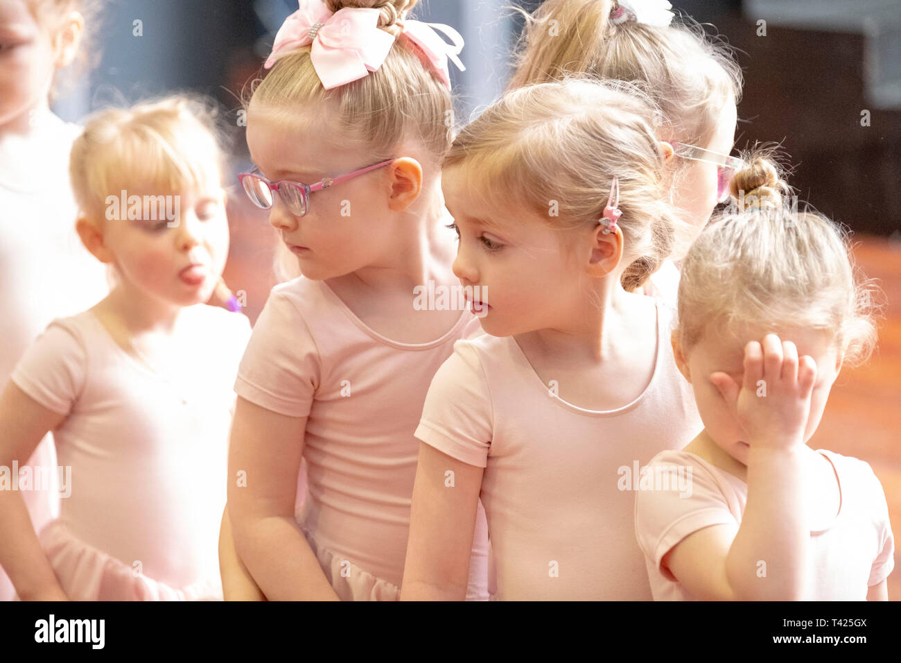 Junge Mädchen in Tanz Klasse Stockfoto